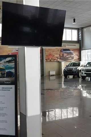 Выключенный экран в автосалоне теряет клиентов