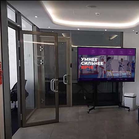 Интерактивная панель в школе